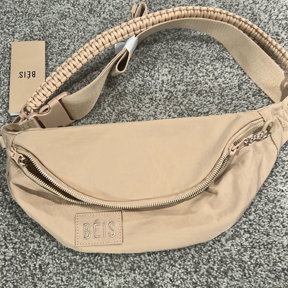Beis the sport pack - never worn or carried